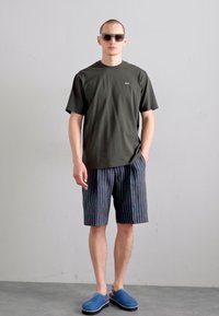 NN.07 ADAM EMB - T-shirts - khaki