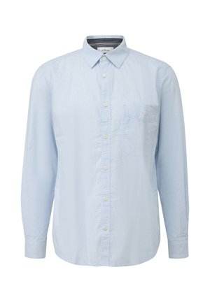 Jasnoniebieska koszula z długim rękawem wykonana z teksturowanej tkaniny, z kołnierzykiem na guziki, kieszenią na przodzie oraz prostym dołem z zapięciem na guziki.