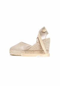 Unselected, platinum suede