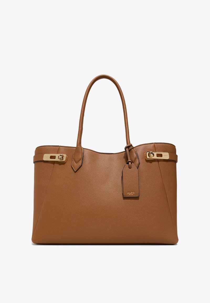Sac fourre-tout en cuir marron avec deux poignées, accents de boucle ton or sur les côtés, et une étiquette suspendue embossée "ALDO".
