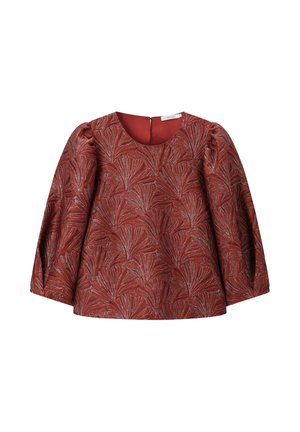 Rode blouse met een gestructureerd patroon van zilverkleurige bladmotieven, een ronde halslijn en lange pofmouwen, met een ritssluiting aan de achterkant.