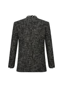 Černobílý kabát s houndstooth vzorem, dlouhými rukávy, třásněmi na manžetách, strukturovaným střihem a vysokým výstřihem.