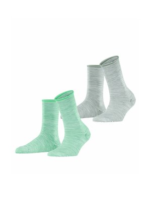Chaussettes rayées dans des tons verts et gris. Fabriquées en tissu doux et extensible avec un design à revers. Elles présentent des rayures horizontales sur toute la surface.