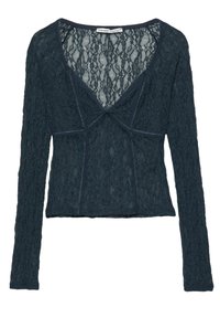 Dunkelmarineblaue lange Spitzenbluse mit tiefem V-Ausschnitt und Blumenmuster, halbtransparenter Stoff und taillierter Silhouette.