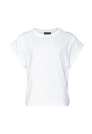 Camiseta blanca de manga corta con cuello redondo, mangas ligeramente arremangadas y dobladillo recto.