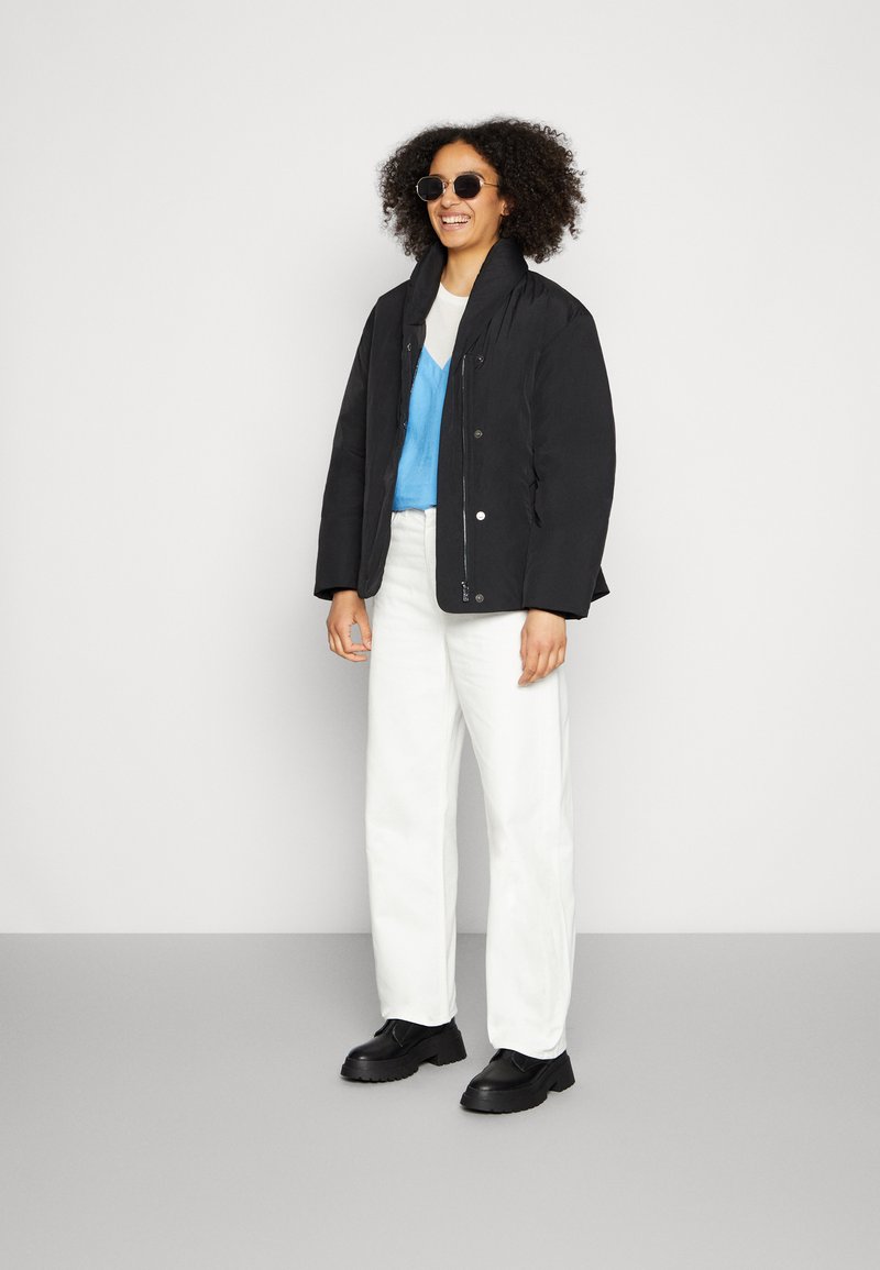 Damen Leichte Jacken | Calvin Klein WRAP PUFFER JACKET Daunenjacke black/schwarz - BR92251 Damen Leichte Jacken | Calvin Klein WRAP PUFFER JACKET Daunenjacke black/schwarz - BR92251