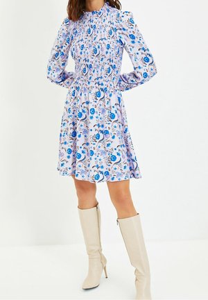 Vapaa-ajan mekko - purple