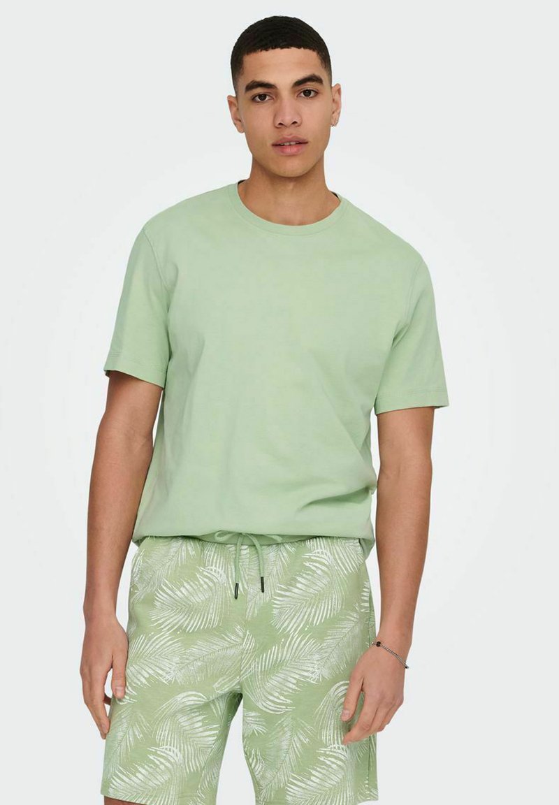 Only & Sons ONSMAX LIFE NOOS - Basic T-shirt - swamp