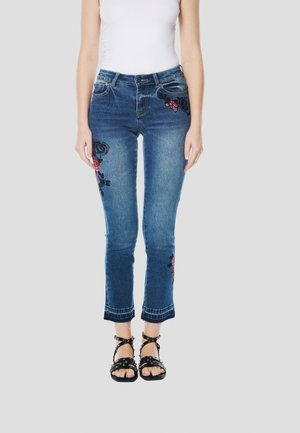 CROPPED  - Vaqueros slim fit - azul med   medium blue