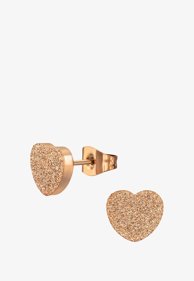 Orecchini a perno a forma di cuore in oro rosa con una texture luccicante, dotati di un retro liscio e di una chiusura sicura.