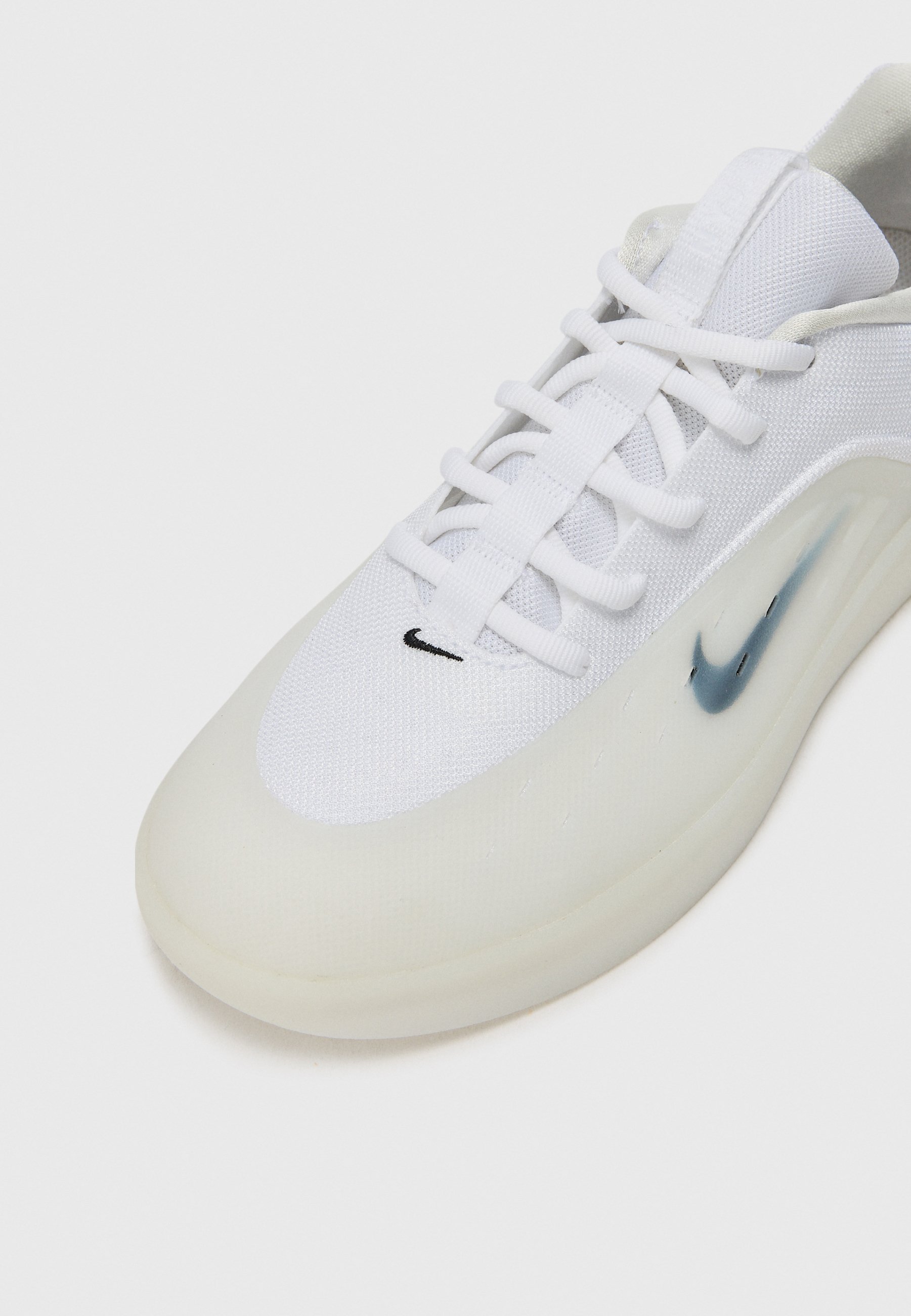 Nike SB ZOOM NYJAH 4 UNISEX - Pantofi skate - white/black/alb