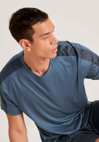 Calida DEEPSLEEPWEAR COOLING - Pyjamashirt - vintage indigo