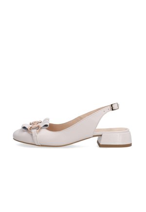 Slingback shoe in light beige leather featuring a decorative bow with a gold-tone hardware accent and a low, chunky heel.