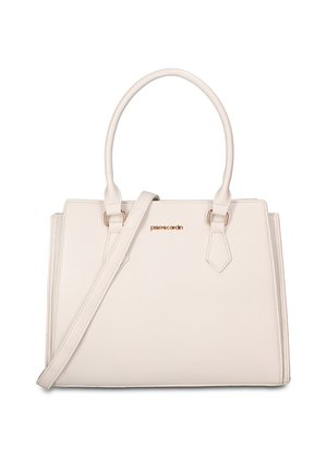 Crèmekleurige gestructureerde handtas met dubbele bovengrepen, een verstelbare schouderriem en een gouden merklogo op de voorkant.