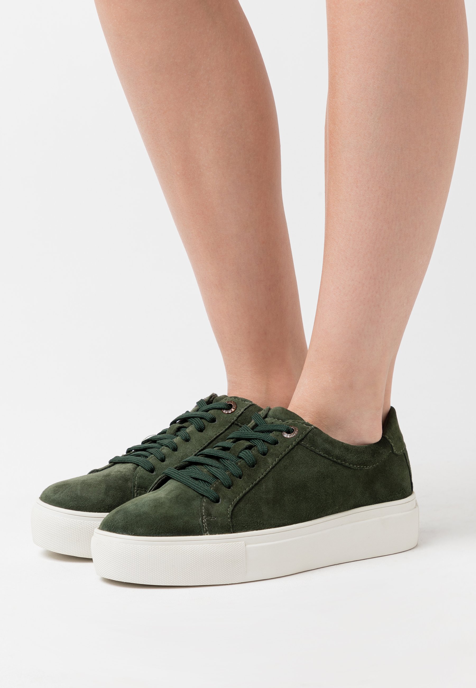 s oliver platform trainers