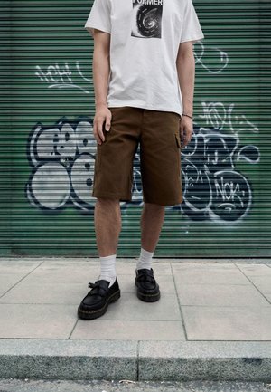 BALDOMERO - Shorts - coffee liqueur