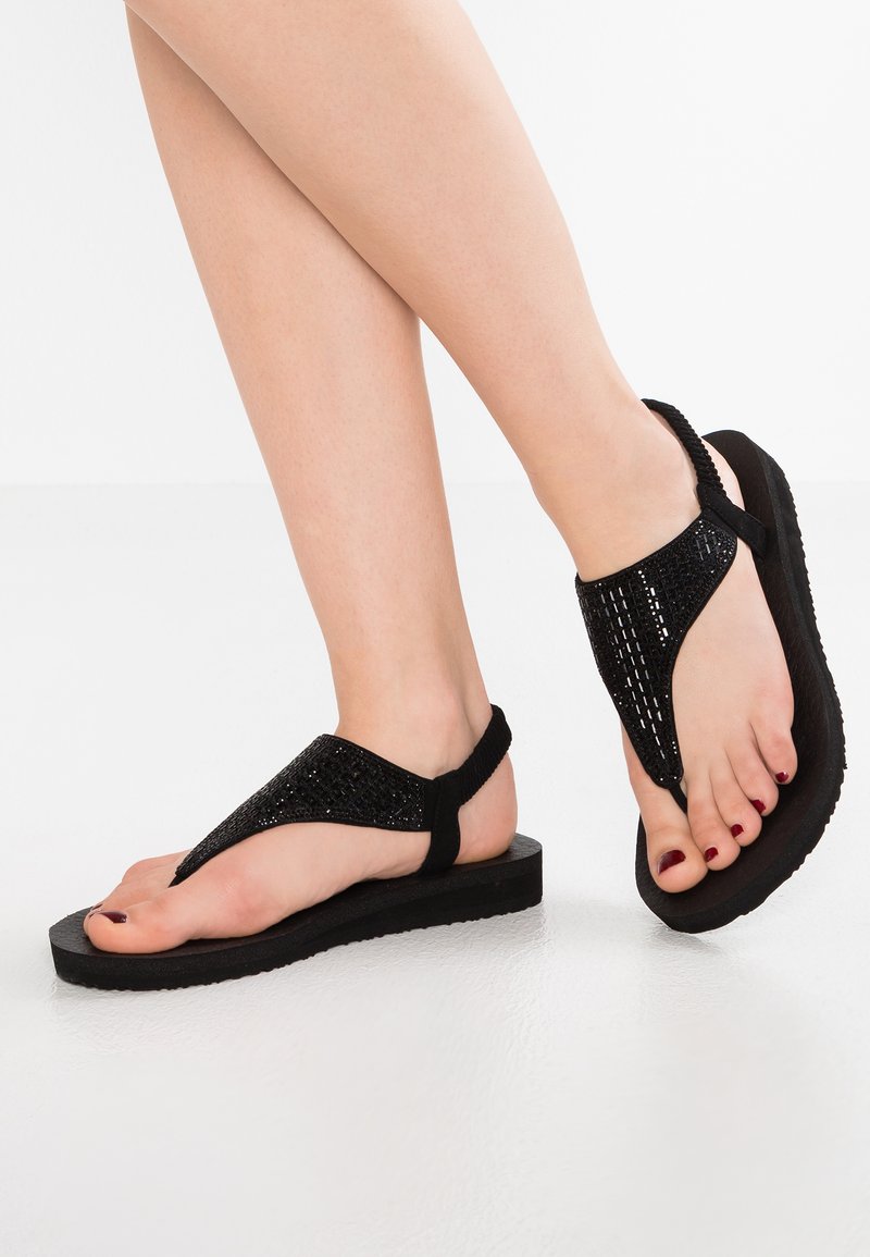 Skechers MEDITATION - ROCK CROWN - Sandalias de dedo - black/negro