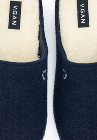 V.GAN DATE - Mules - navy
