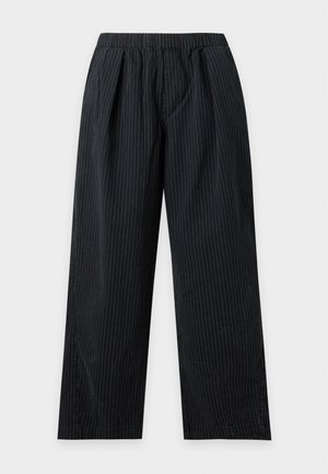 BDG Urban Outfitters, PINSTRIPE BOBBI - Stoffhose - black