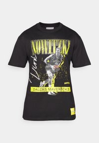 POP PLAYER TEE VINTAGE LOGO - Klubové oblečení - black