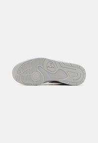 Jordan JORDAN STADIUM 90  - Tenisice - black/white/neutral grey/oxidized green