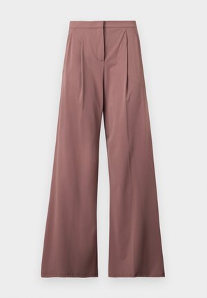 Bredde bukser i en dempet rosafarge, laget av glatt stoff med frontfolder og en enkelt sidelomme. Enkel, elegant design.