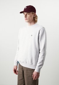 Pompeii RELAXED CREW NECK - Sweatshirt - grey