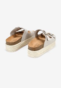 Bosanova CON PLATAFORMA - Mules de tacón - beige