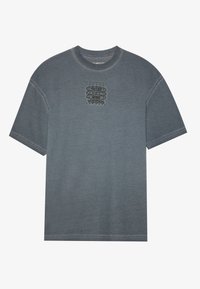 Graues Baumwoll-T-Shirt mit Rundhalsausschnitt, kurzen Ärmeln und einem bedruckten Grafikdesign mit der Aufschrift "OUTER MIND VISIONS" auf der Brust. Weicher Stoff.