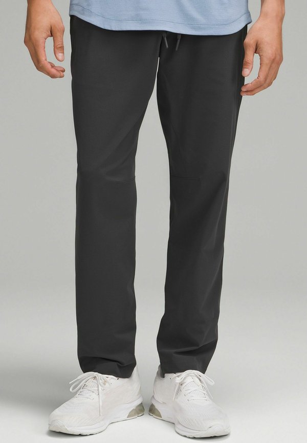 ZEROED IN SLIM-FIT PANT REGULAR - Jogginghose