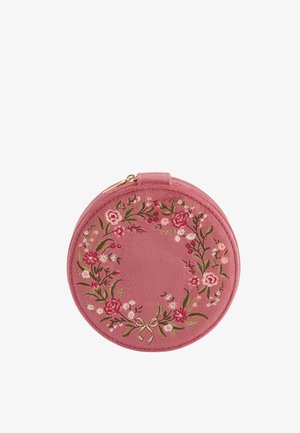 FABLE ENGLAND, FLORAL WREATH EMBROIDERED ROUND JEWELLERY BOX IN ROSE PINK VELVET - Overige accessoires - pink