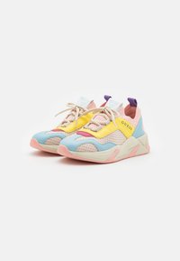 Guess GENIVER - Sportbačiai - multi-coloured