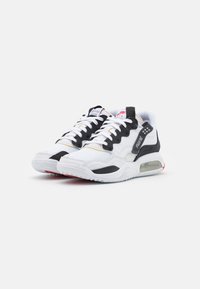 Jordan JORDAN MA2 - Sapatilhas - white/black/university red/light smoke grey/praline