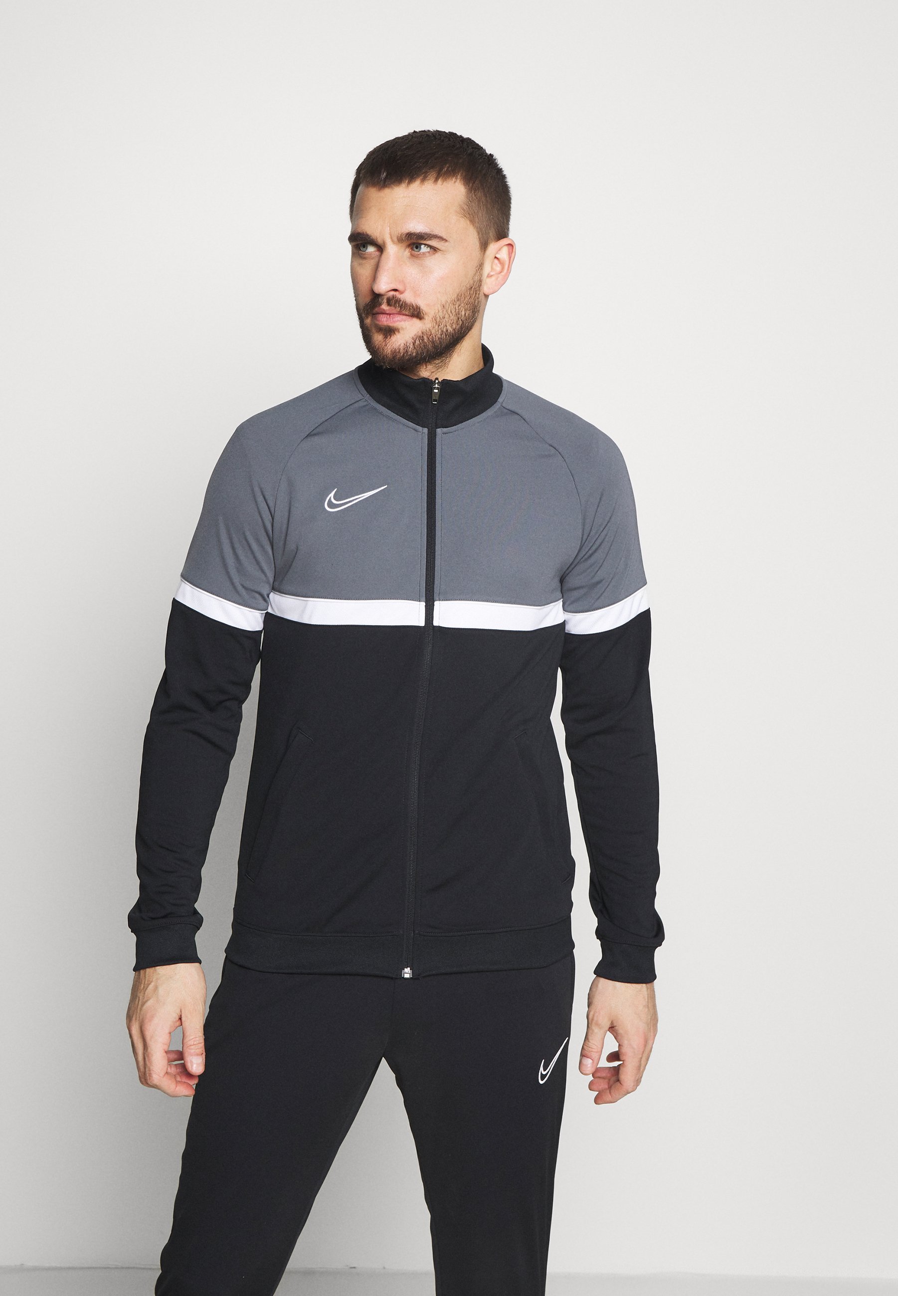 nike suit tracksuit