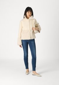 LIU JO GIUBBOTTO  - Veste d'hiver - bianco lana