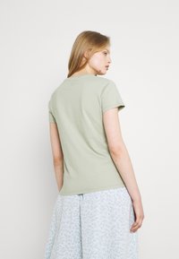 Levi's® THE PERFECT TEE - T-shirts print - desert sage