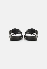 Pier One UNISEX - Sandali - black