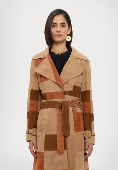 STUDIO ID Trenchcoat - brown