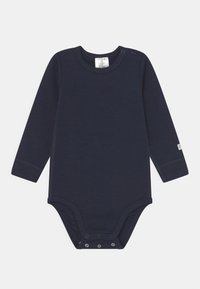 Navy blue vauvan pitkähihoinen body, joka on valmistettu pehmeästä kankaasta. Bodyssa on nepparit olkapäällä ja pohjassa, mikä helpottaa pukeutumista.