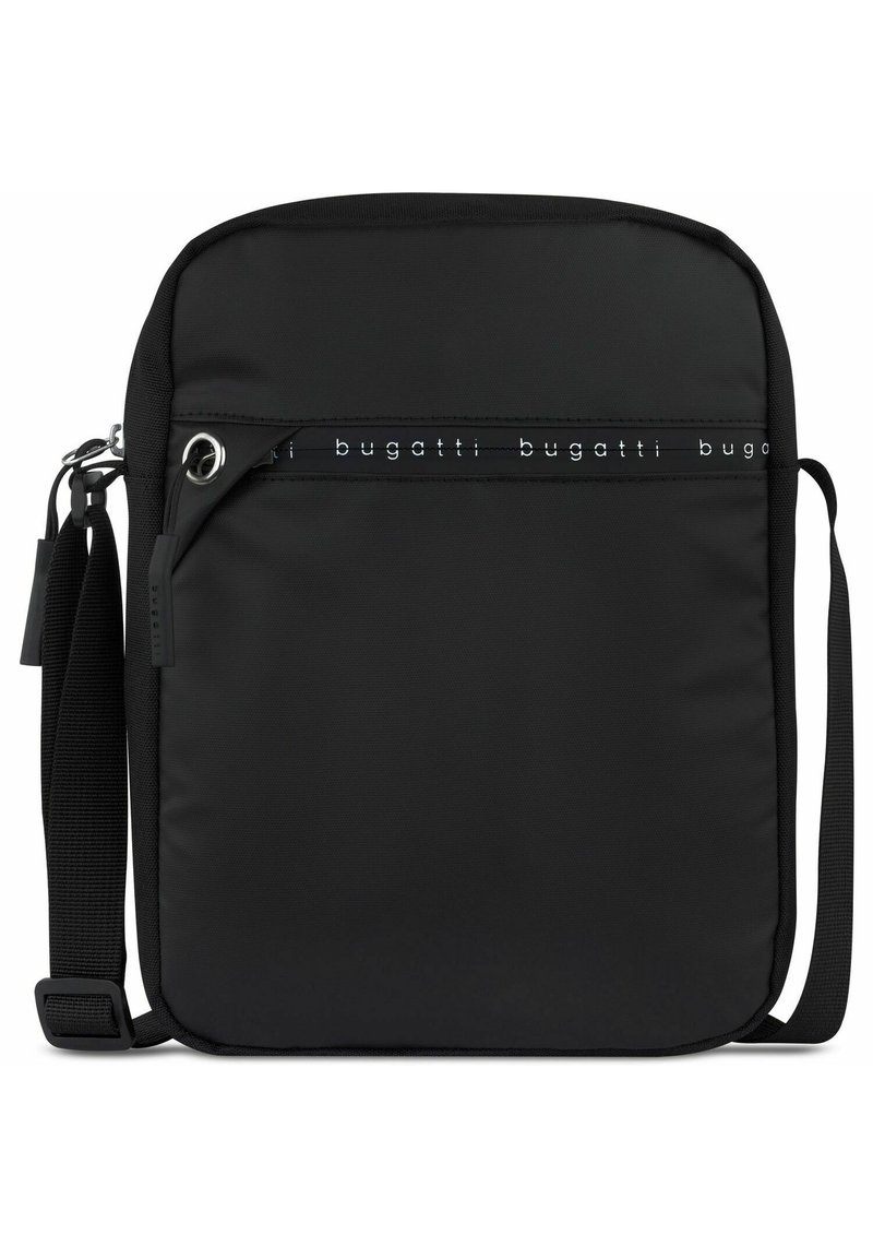 Borsa a tracolla nera in nylon con una texture liscia, dotata di una tasca frontale con zip, cintura regolabile e dettaglio del marchio sulla parte anteriore.