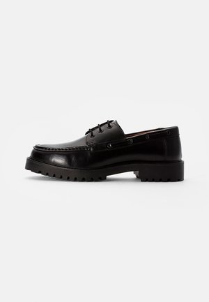SEAN BOAT SHOE - Scarpe da barca - cow bovino black - black eyelets