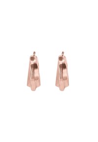 Boucles d'oreilles abstraites en or rose avec une finition lisse et polie. Présentent une forme unique qui s'affine en bas avec une petite boucle pour suspendre.