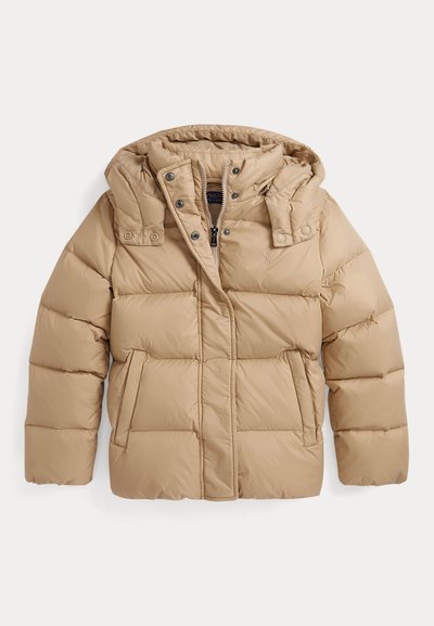 Beige dunjakke med hette, trykknapper og glidelås. Har quiltede paneler og sidelommer for ekstra funksjonalitet.