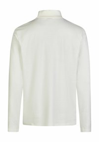 Langarm, weißes Polo-Shirt mit klassischem Kragen, weichem Baumwollmaterial und glattem, geschmeidigem Textur ohne zusätzliche Muster.
