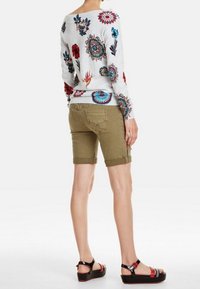 Desigual Sweter