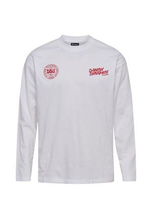 Hvid langærmet skjorte med rødt Dansk Boldspil-Union logo på venstre bryst og teksten "Danish Dynamite" på højre bryst.