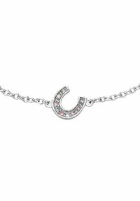 Bracciale in argento con un ciondolo a forma di ferro di cavallo adornato con gemme rosa e trasparenti alternate.