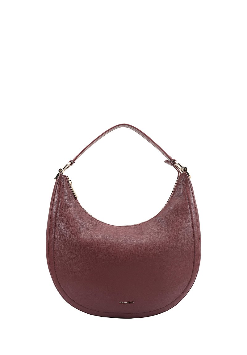 Bordeaux leren schoudertas met een gebogen vorm, een soepele textuur en een enkele handgreep aan de bovenkant. Voorzien van een ritssluiting en subtiele branding.