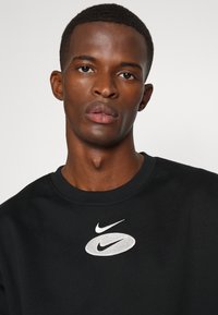Nike Sportswear CREW - Camisola - black