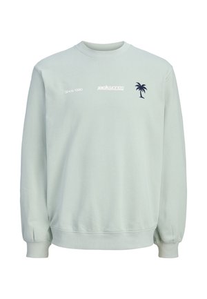 Világosszürke pulóver bordázott mandzsettákkal és szegéllyel, melyen fehér "jack & jones since 1990" felirat és egy kis sötétkék pálmafalevél ábrázolás található a mellkason.